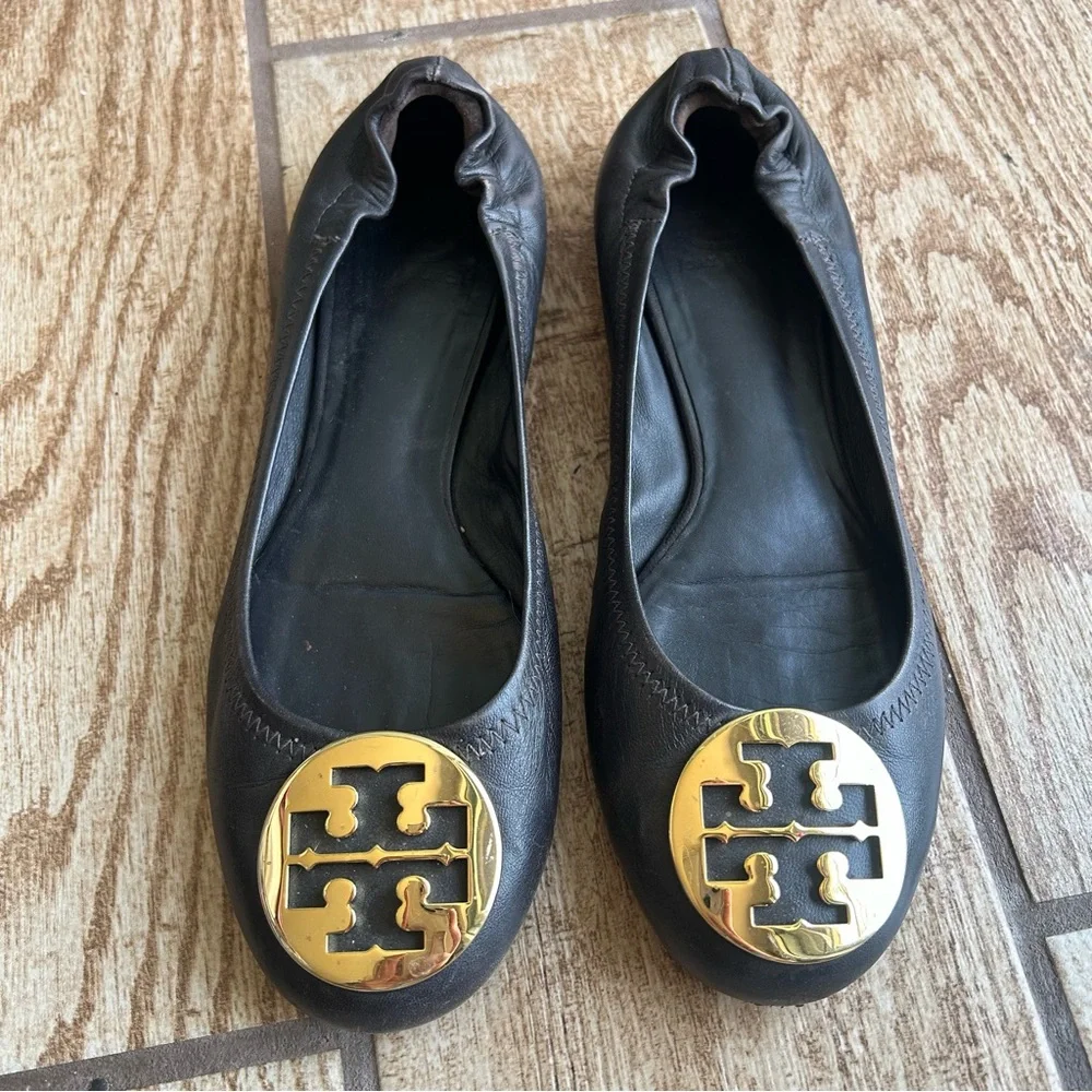 Tory Burch Reva Travel Ballet Flats Leather Gold Logo Perfect Black Women’s 8.5 - Picture 2 of 8